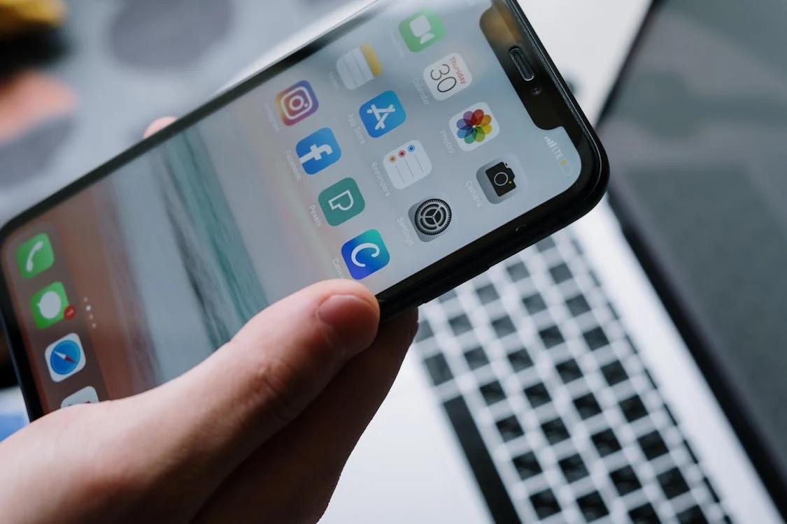 Begini Cara Menonaktifkan Auto Correct dan Teks Prediktif di iPhone