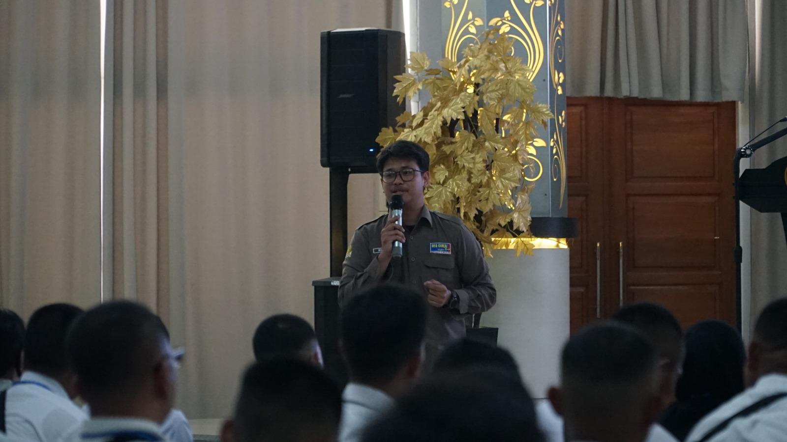 Bea Cukai Beri Edukasi Ketentuan Impor Barang kepada Para Pekerja Migran