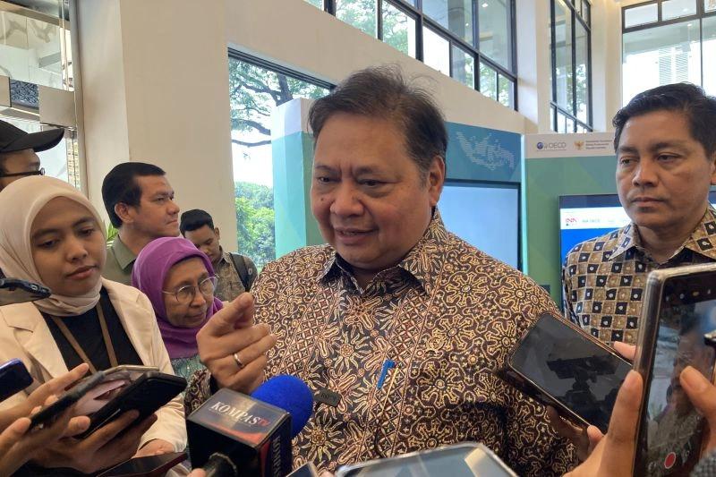 Tren Deflasi Berlanjut, Menko Airlangga Klaim Ekonomi Tetap Baik