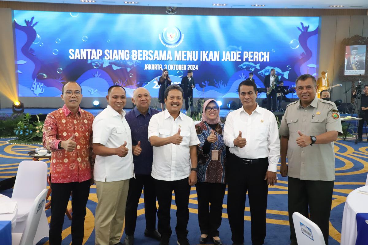 Menteri Trenggono Perkenalkan Jade Perch Sebagai Ikan Potensial Dikembangkan di Indonesia
