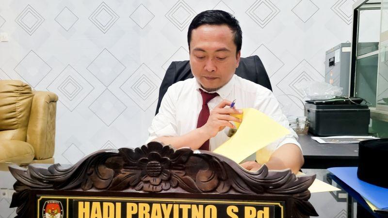 KPU Situbondo Fasilitasi APK untuk Dua Paslon Pilkada 2024