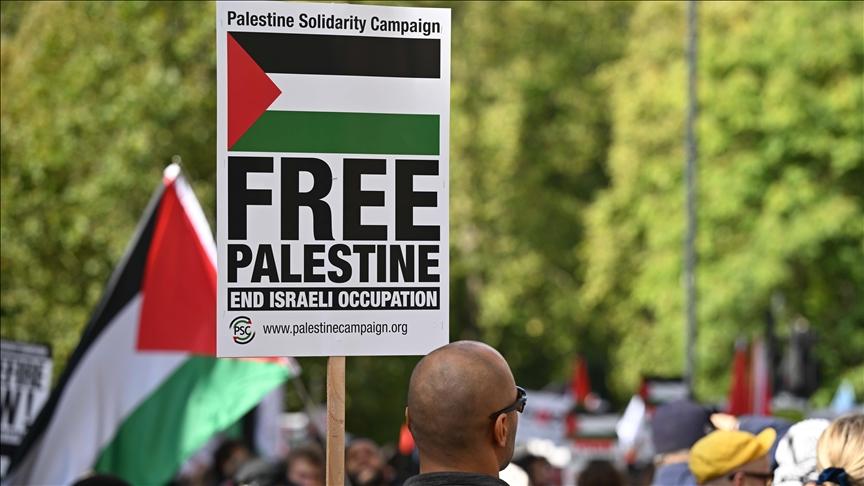 Setahun Genosida, Ribuan Demonstran Pro-Palestina di Eropa Serukan Gencatan Senjata
