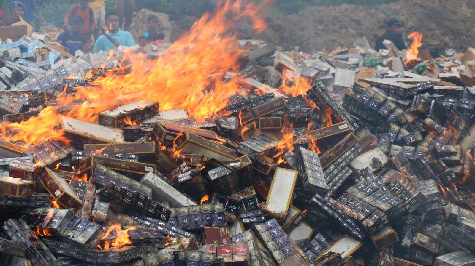 Bea Cukai Ternate Musnahkan Barang Hasil Penindakan Bernilai 400 Juta Rupiah