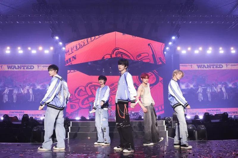 TXT Pukau Penggemar di Indonesia dalam Konser "ACT: PROMISE"