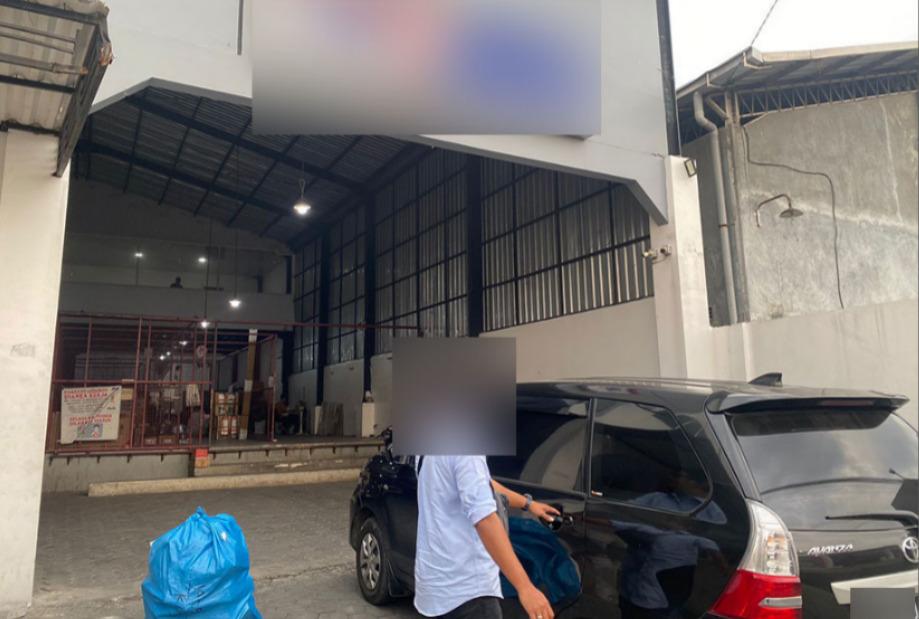 Sambangi Tempat Produksi Rokok Ilegal dan Jasa Ekspedisi, Bea Cukai Kudus Amankan 166.050 Batang Rokok Polos