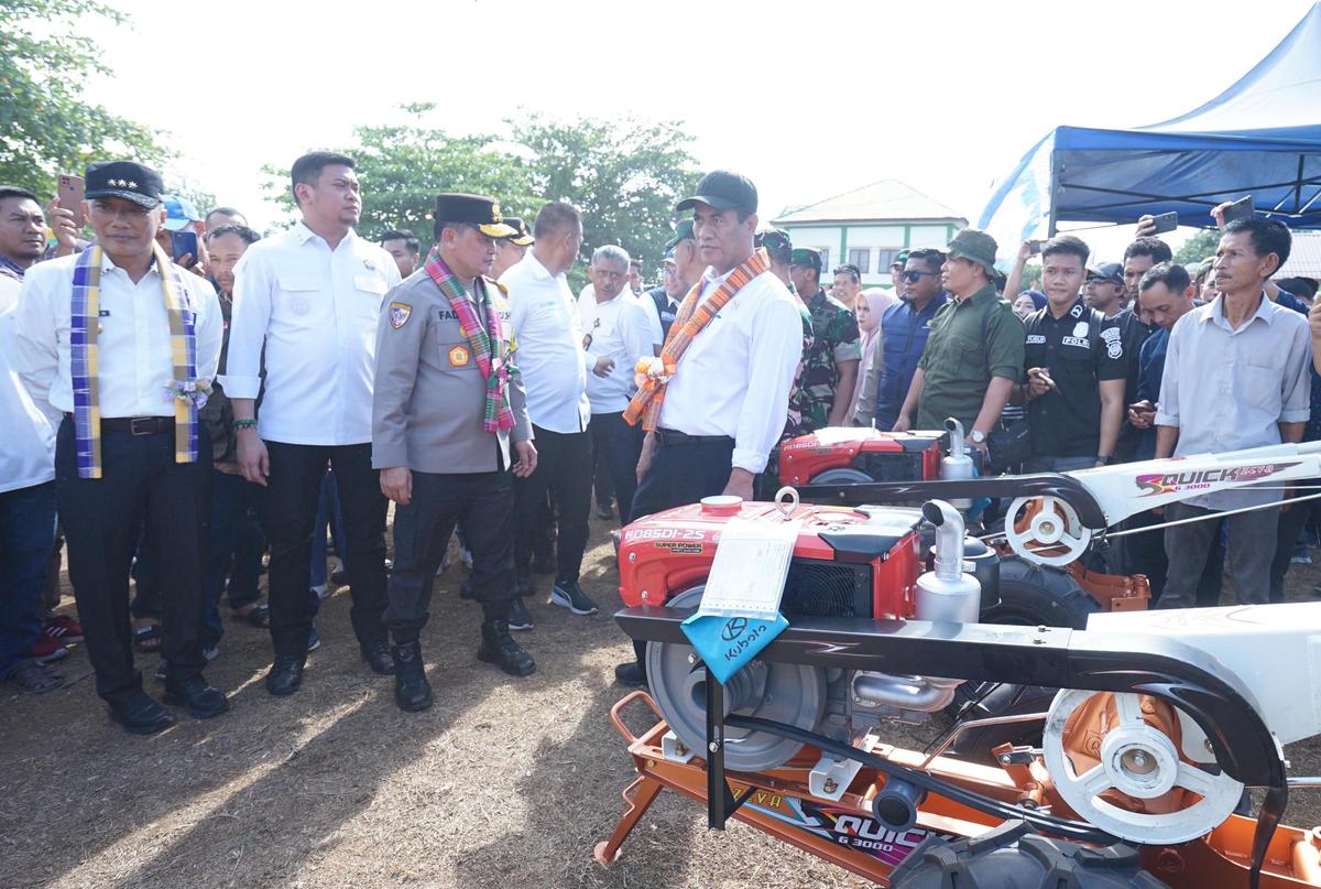 Mentan Amran Targetkan Kabupaten Gowa Mengawali Capaian Swasembada