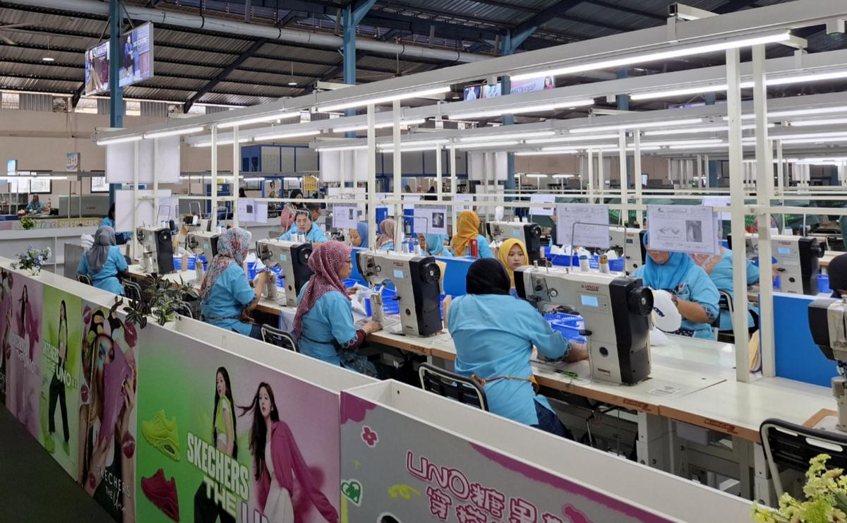 Fasilitas Kawasan Berikat untuk Perusahaan Sepatu di Gresik, PT NBF Shoes and Clothing