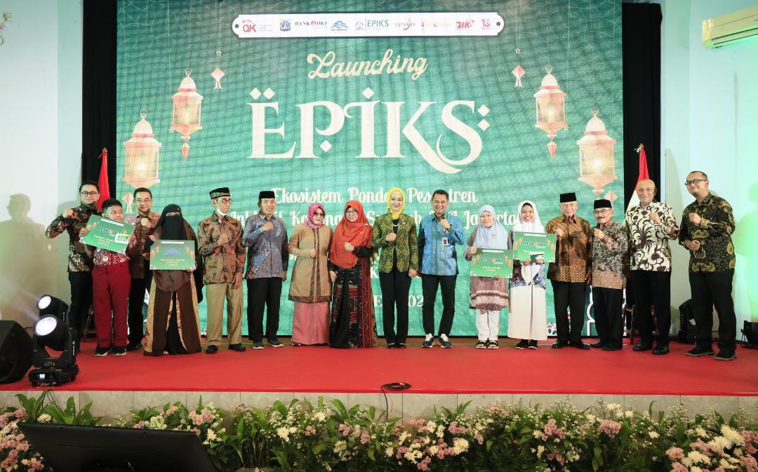 OJK Tingkatkan Literasi dan Inklusi Keuangan Syariah di Lingkungan Pondok Pesantren