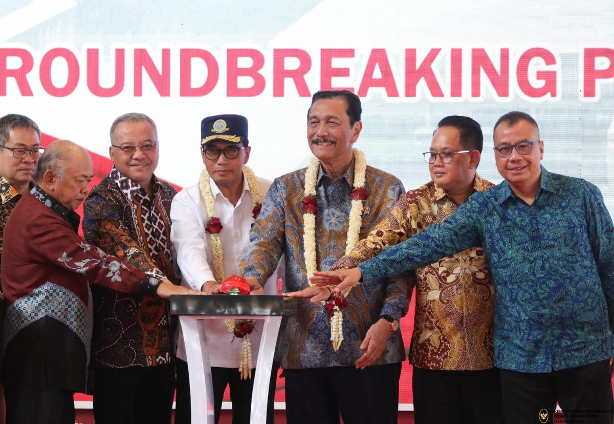 Menko Luhut: Dorong Pengembangan Konektivitas dan Ekonomi di Selatan Pulau Jawa