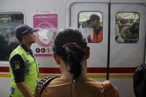 Asyik! Moda Transportasi di Jakarta Hari Ini Pasang Tarif Rp1 Sambut Pelantikan Prabowo-Gibran