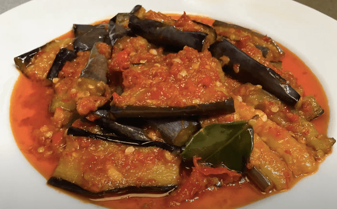 Mengintip Resep Terong Balado Khas Jawa Timur, Kombinasi Rempah Pedas dan Manis yang Menggoda