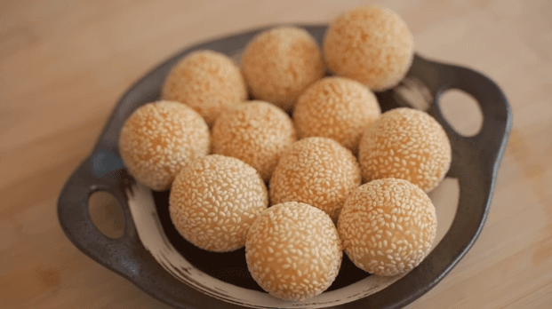 Resep Onde-onde Isi Kacang Hijau yang Lezat dan Mudah