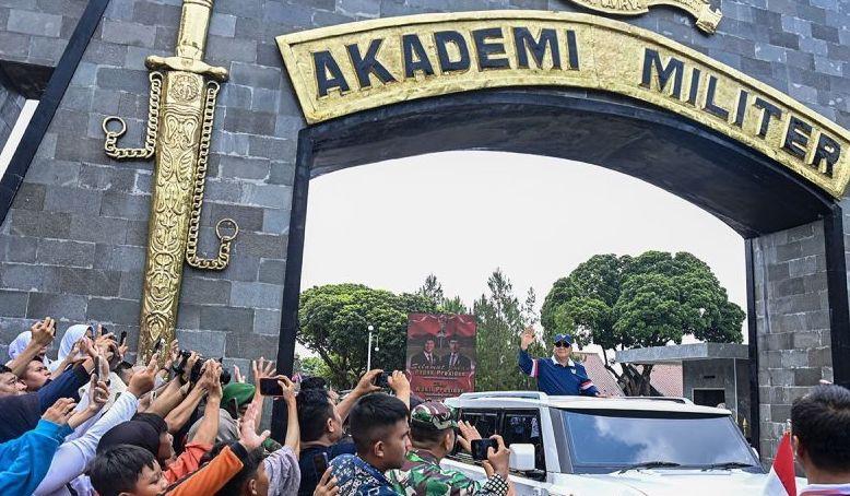 Presiden Prabowo Biayai Retreat Kabinet di Akmil dengan Uang Pribadi