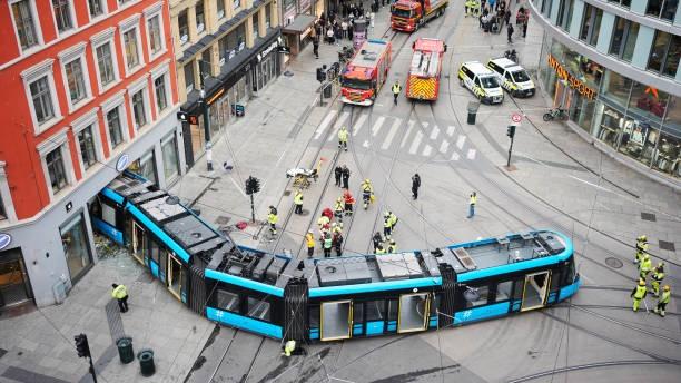 Tram Tergelincir di Oslo, Hantam Toko dan Lukai 4 Orang
