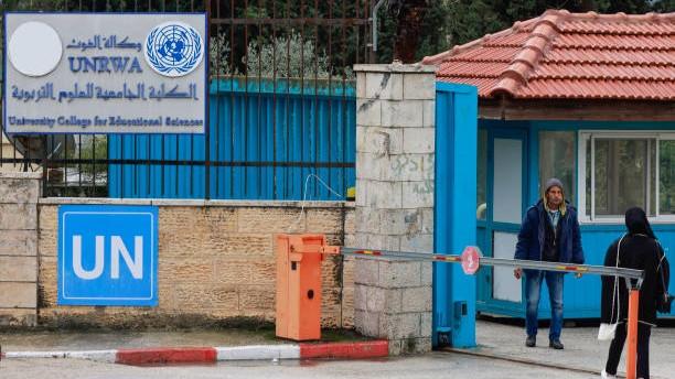Israel Resmi Larang UNRWA Beroperasi, Masa Depan Gaza Terancam!