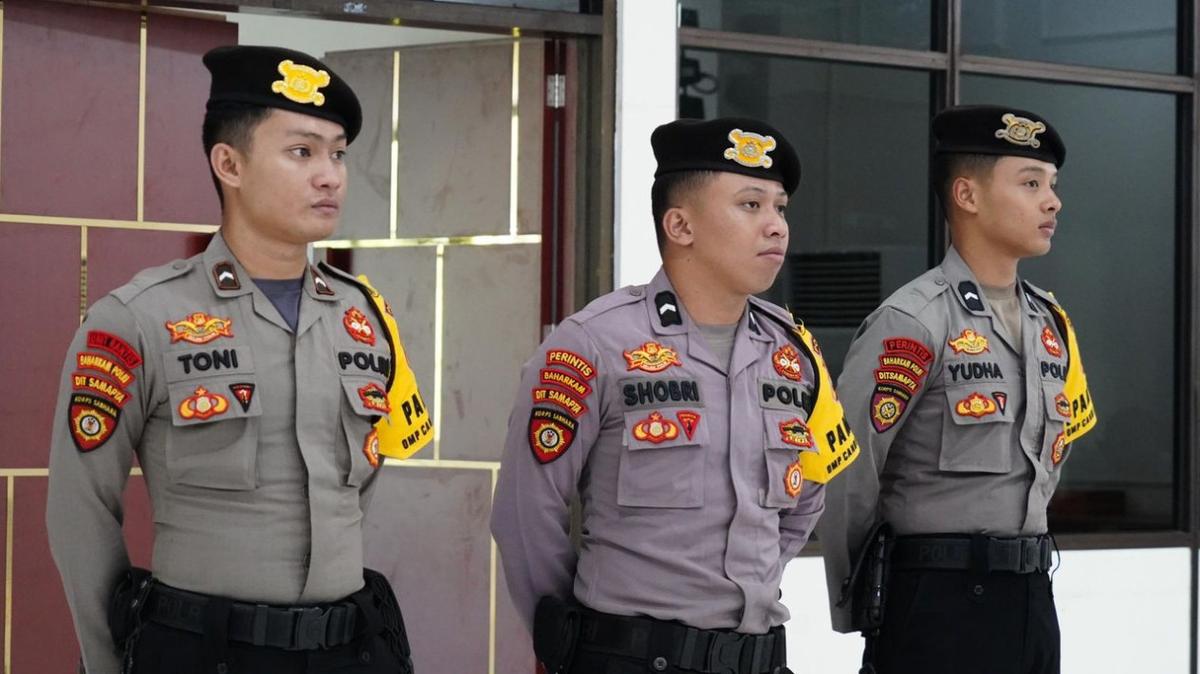 Ratusan Personel Polri Siaga Kawal Debat Perdana Pilkada Jateng