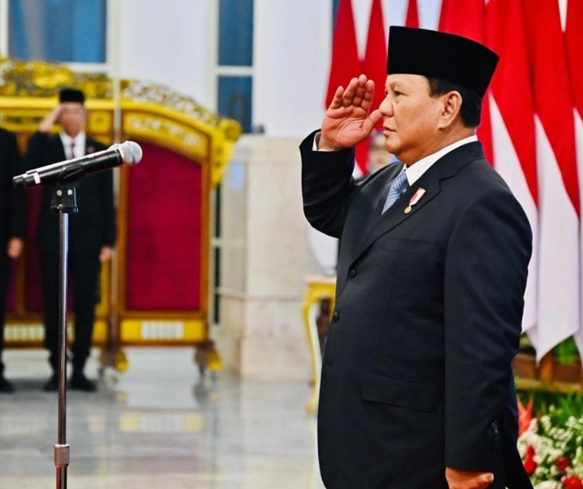 8 Menteri Ekonomi Rapat di Hari Minggu, Bahas 13 Instruksi Penting dari Prabowo