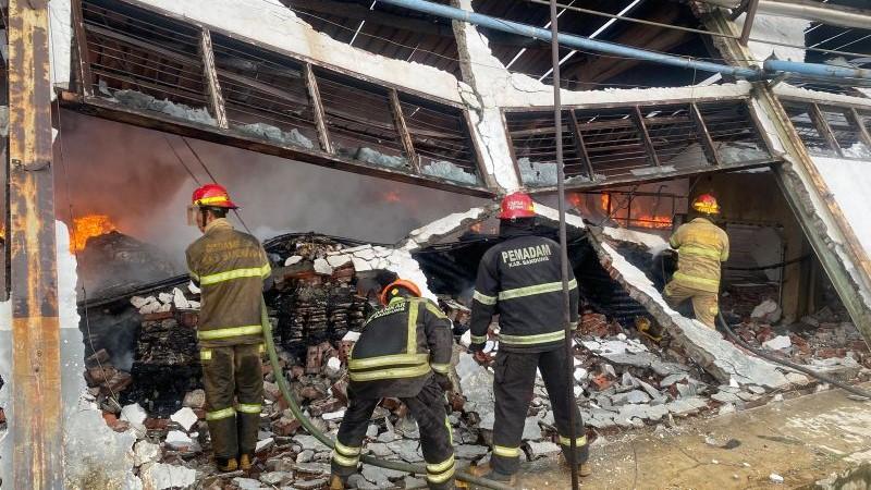 Pabrik Tekstil di Bandung Terbakar, 1 Orang Luka Bakar