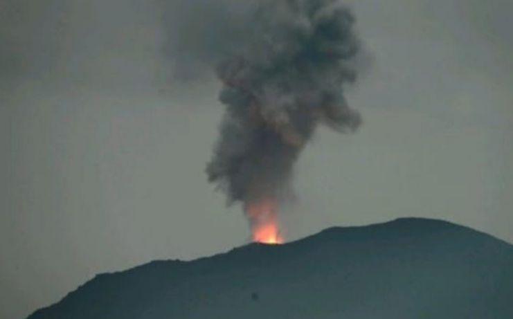Ada 10 Orang Tewas, Status Gunung Lewotobi Laki-Laki Naik jadi Awas