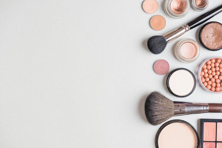 15 Nama-nama Make Up Beserta Fungsinya