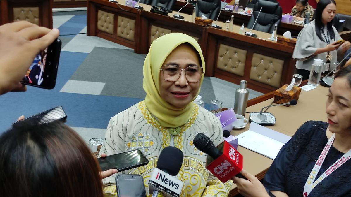 Tingkatkan Kesejahteraan dan Kualitas Pendidikan, Komisi X DPR Dukung Kenaikan Gaji Guru