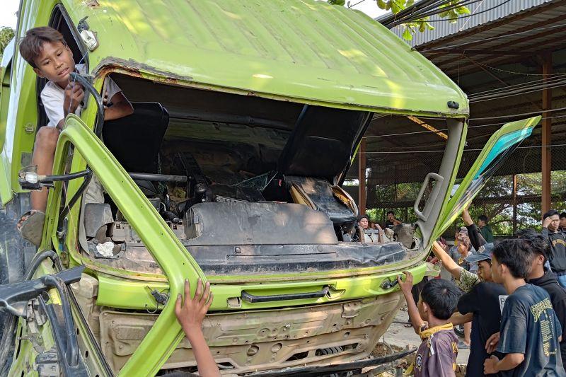 Polisi Imbau Warga Balikin Barang Hasil Penjarahan Truk di PIK 2