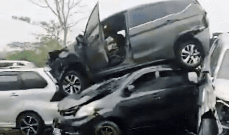 Fakta-fakta Tentang Kecelakaan Beruntun di Tol Cipularang KM 92