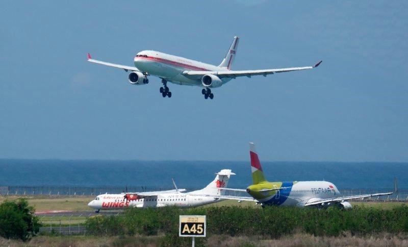 Erupsi Lewotobi Batalkan 22 Penerbangan Internasional Rute Bali