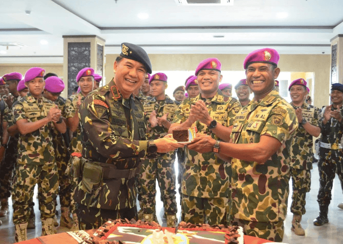 15 November: Memperingati HUT Korps Marinir ke-79