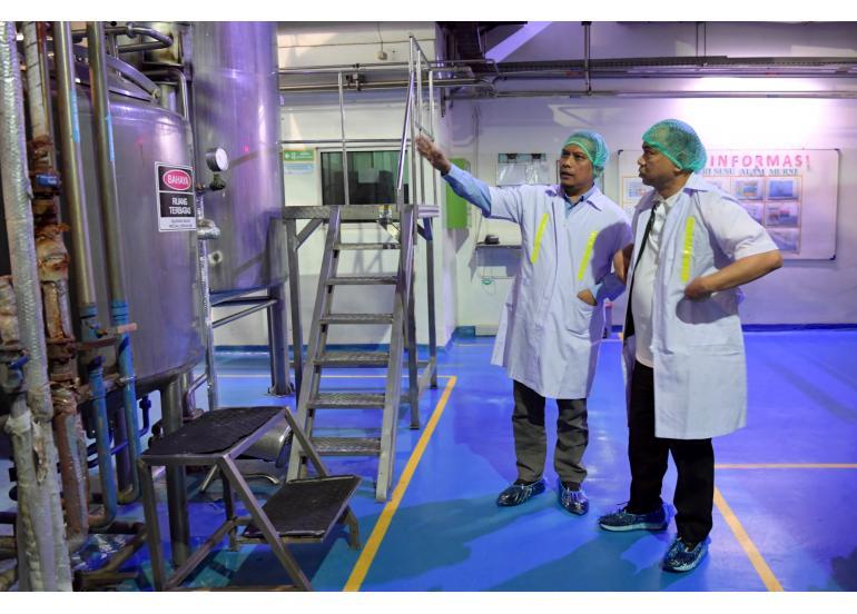 Menkop : Program MBG Jadi Peluang GKSI Tingkatkan Pemasaran Susu Segar