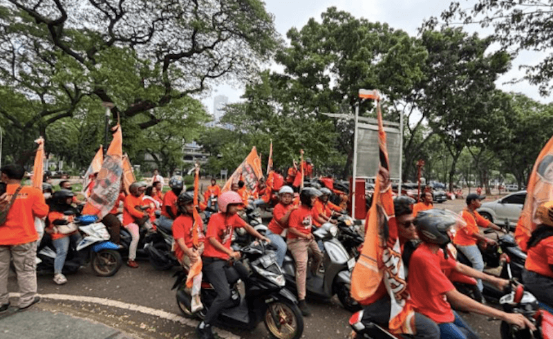 Lewat Yel-Yel, Pendukung Pram-Doel Sindir Ridwan Kamil?