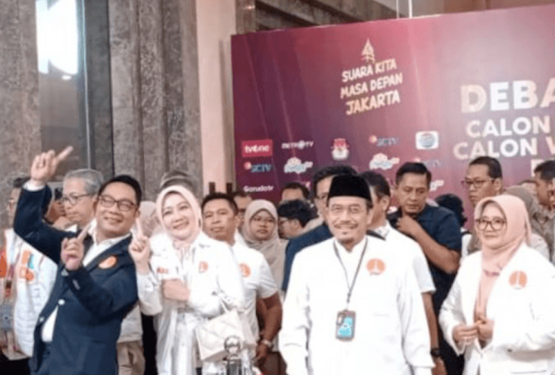 Tiba di Arena Debat, RK-Suswono Disambut Yel-Yel ‘Menang Satu Putaran’