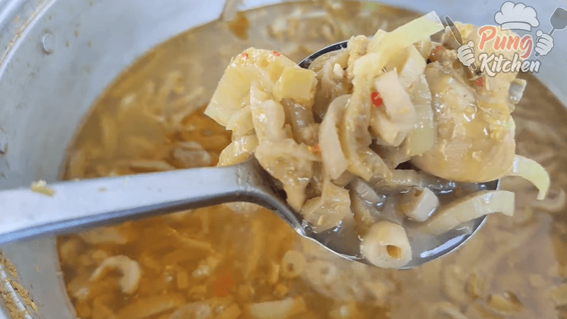 Rahasia di Balik Pelepah Pisang: Resep Sayur Ares Khas Lombok yang Lezat