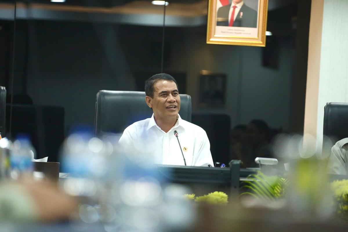 Mentan Amran Tancap Gas untuk Program Oplah, Minta Semangat Merah Putih Terus Dikobarkan