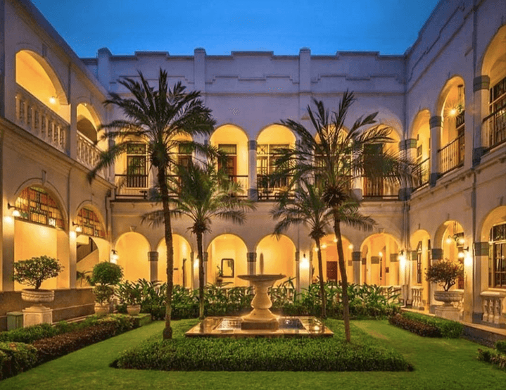 3 Hotel Angker di Surabaya: Kisah Mistis dan Sejarahnya