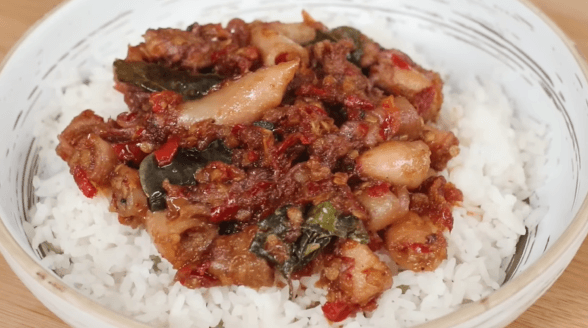 Pecinta Pedas Wajib Coba! Ini Resep Sambal Cumi Balado