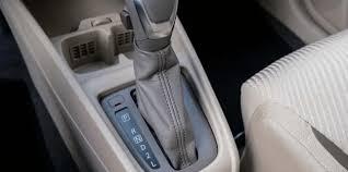 Jangan Bingung, Ini Arti Setiap Posisi Perseneling Mobil Matic