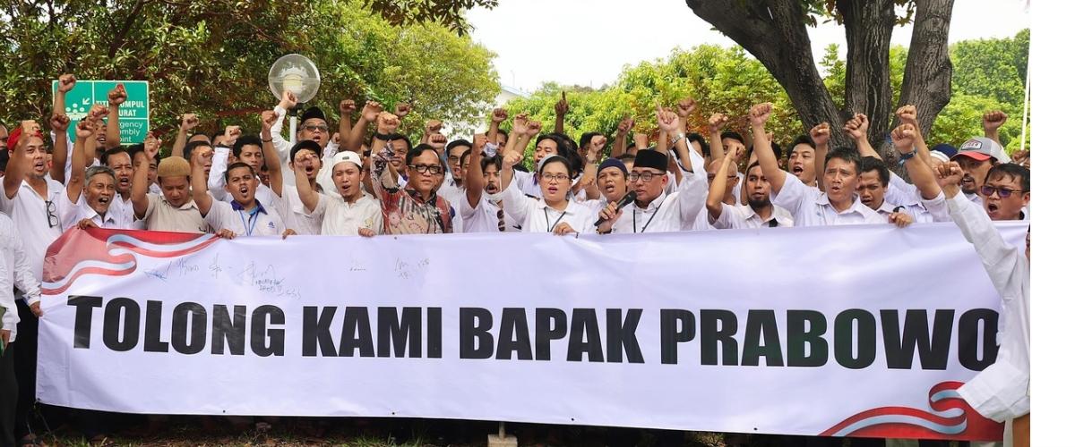 Wamenaker Noel Ajak Karyawan Indofarma Berjuang Bersama, Ada Anak Butuh Sekolah