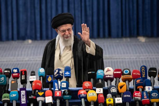 Khamenei Minta Pemimpin Israel Dihukum Mati, Bukan hanya Ditangkap