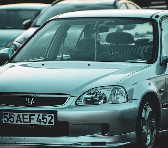 Alasan Mobil Bekas 90-an yang Masih Banyak Diminati