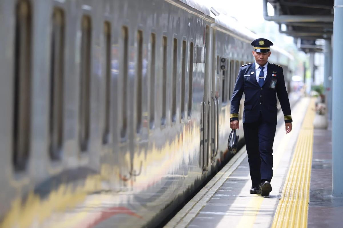 Libur Nataru 2024/2025, KAI Siapkan 2,6 Juta Tiket Kereta Api