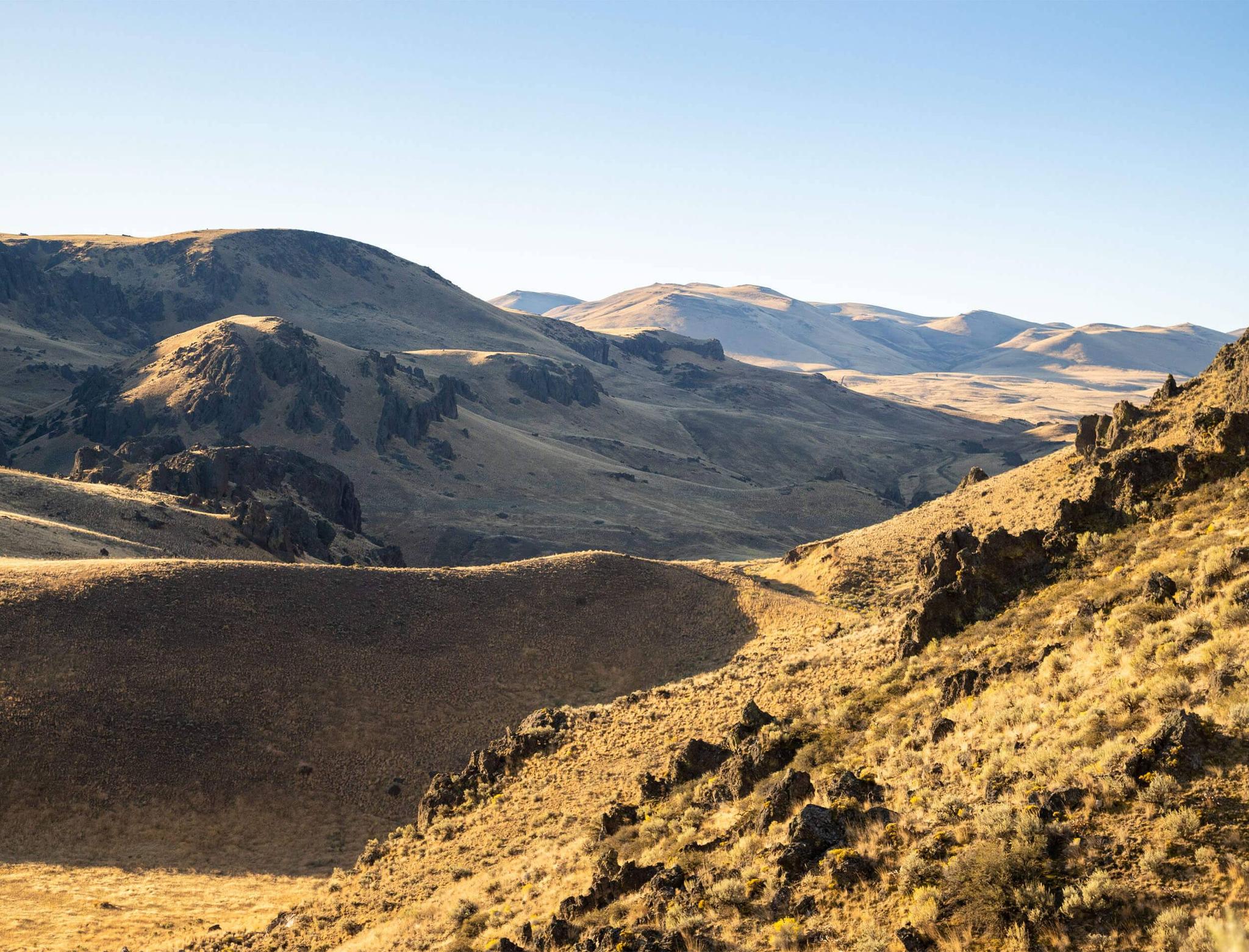 Menjelajahi Keindahan Tersembunyi Pegunungan Owyhee, Surga Alam dan Sejarah di Idaho