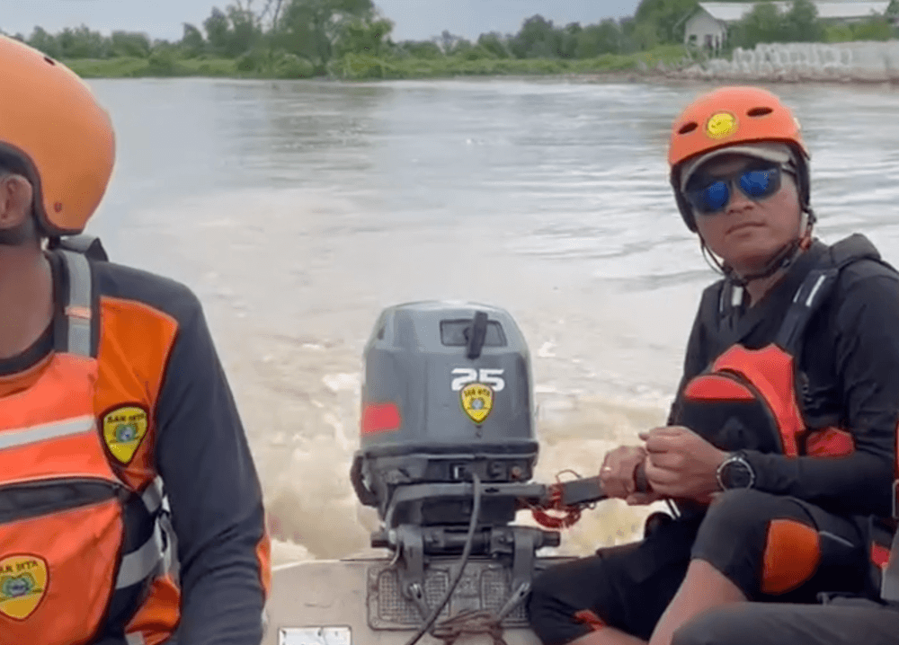 Remaja Hanyut Berhari-hari di Sungai Cidurian Tangerang Masih Dicari
