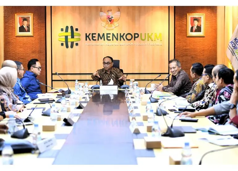 Menkop Sepakat Gapoktan Bertransformasi Menjadi Koperasi Dalam Penyaluran Pupuk Bersubsidi