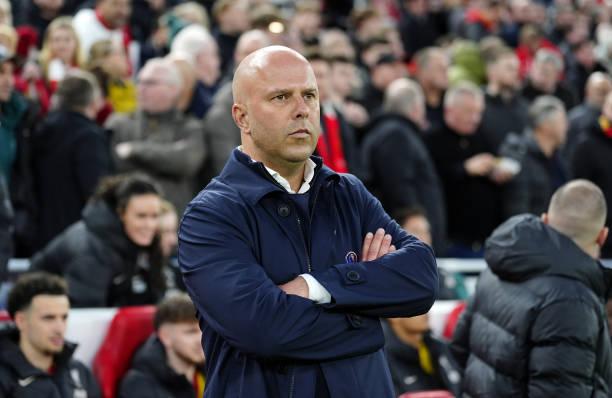 Arne Slot: Tidak Ada yang Perlu Merasa Kasihan pada Pep Guardiola!