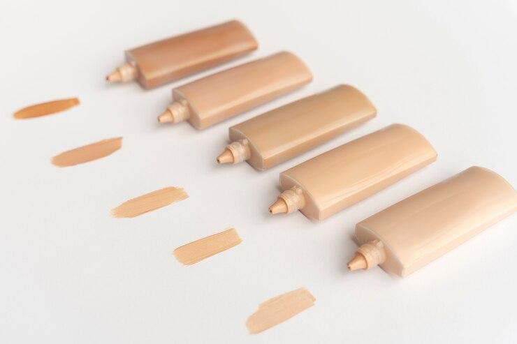 Perbedaan Skin Tint dan Foundation: Mana yang Lebih Cocok untuk Kamu?