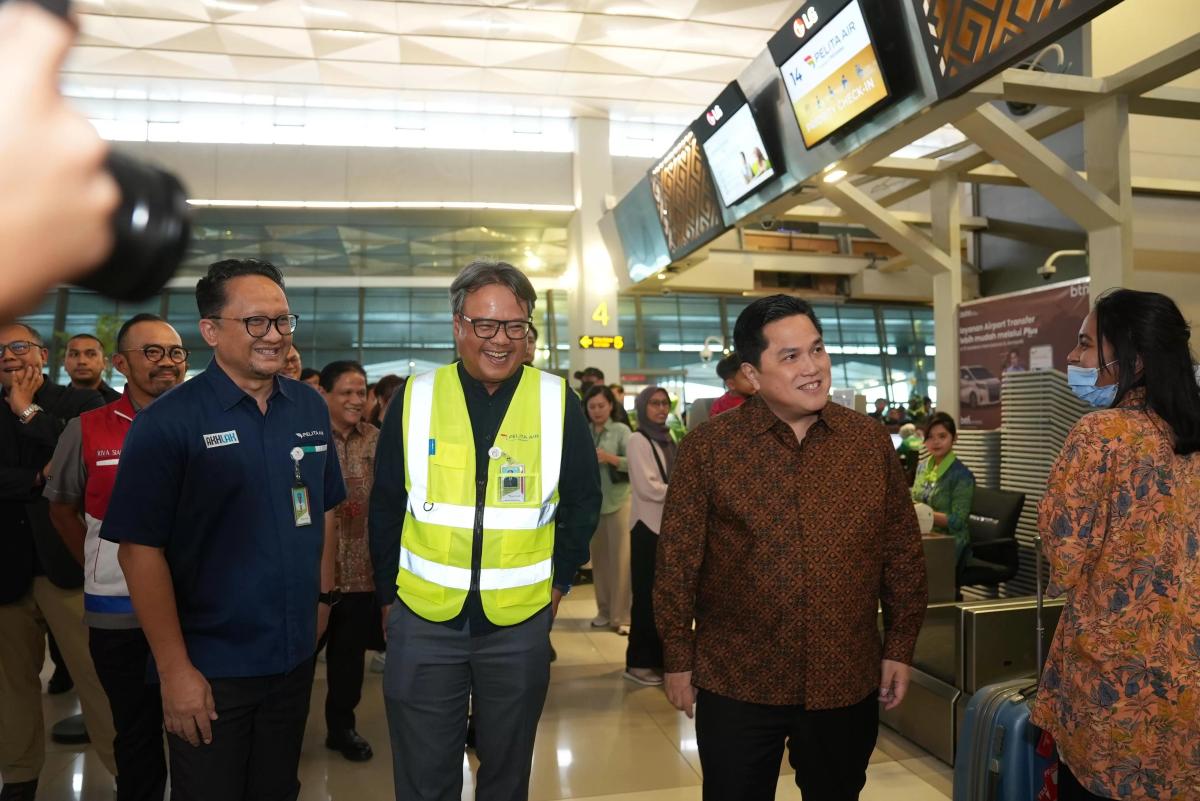 Menteri BUMN Tinjau Terminal 3 Bandara Soetta, Apresiasi Peningkatan Layanan untuk Penumpang