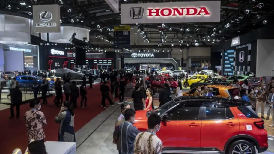 Mobil Listrik-Relaksasi Pajak Kunci Daya Saing Industri Otomotif Indonesia