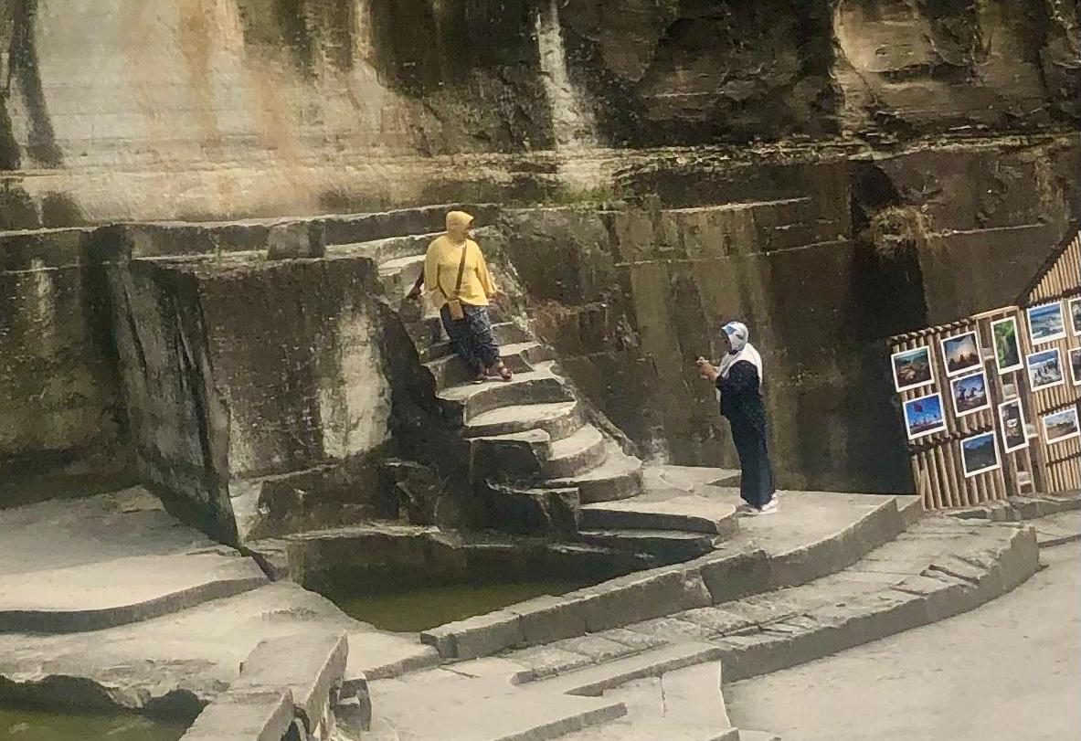 Daya Tarik Tebing Breksi, Tiket Masuk dan Jam Bukanya