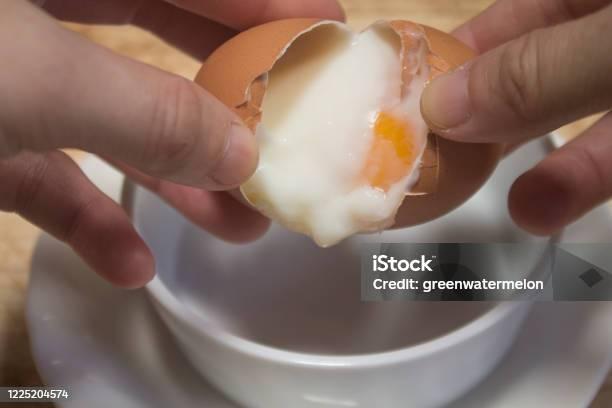 Supaya Tidak Meledak, Begini Cara Merebus Telur Pakai Microwave